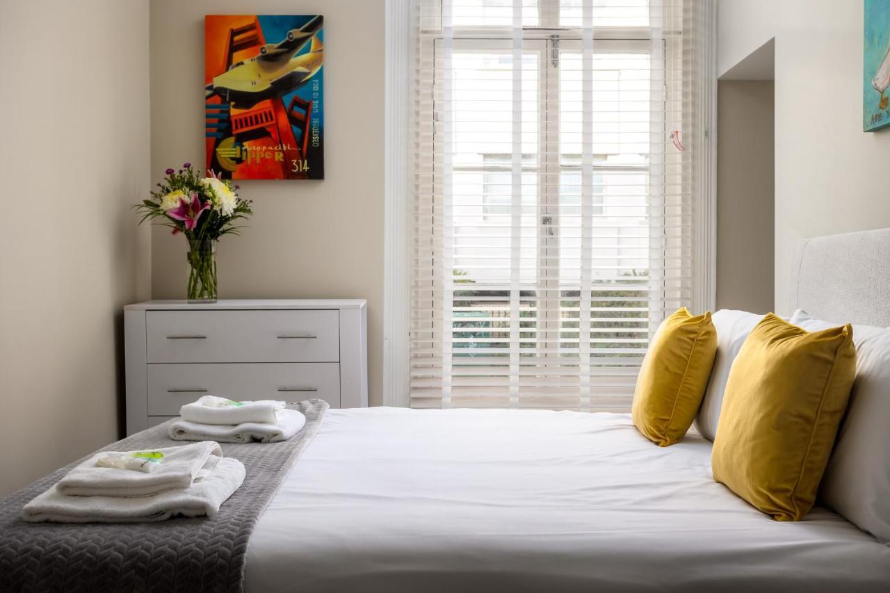 Contemporary Ground Floor Apartment - Town Centre With Parking! Cheltenham Dış mekan fotoğraf