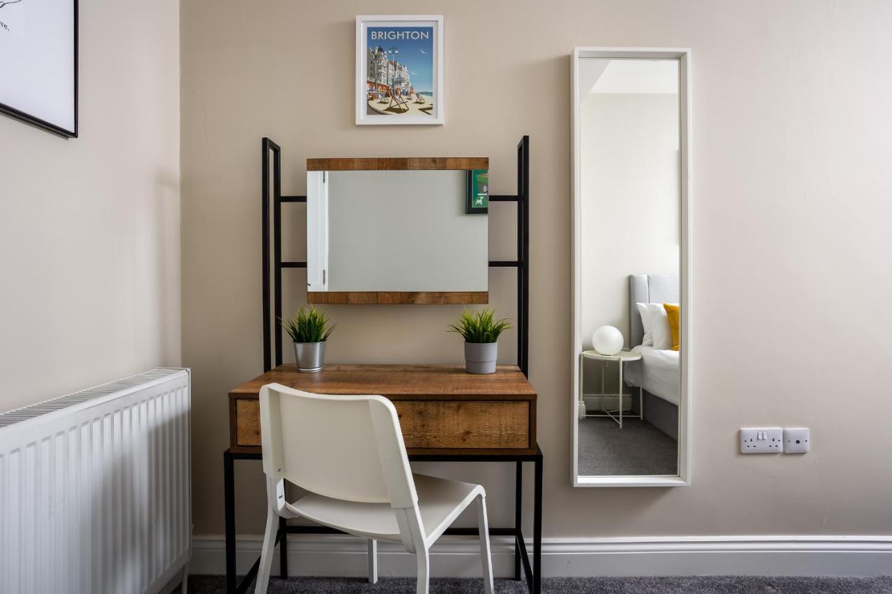 Contemporary Ground Floor Apartment - Town Centre With Parking! Cheltenham Dış mekan fotoğraf